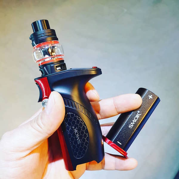SMOK MAG Grip Kit 100W with TFV8 Baby V2 - ALIVAPE SMOK MAG Grip Kit 100W with TFV8 Baby V2 - ALIVAPE